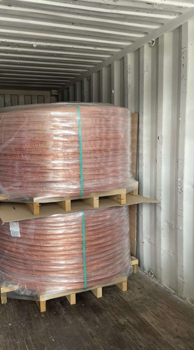 Coils double stacked with dunnage between